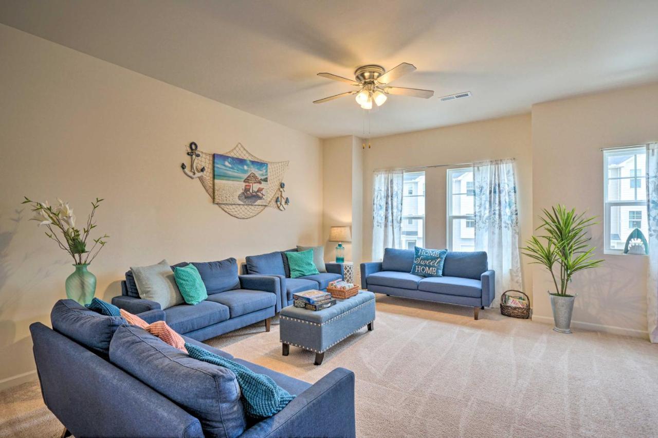 Modern Coastal Condo With Patio 1 Mi To Beaches! Carolina Beach Dış mekan fotoğraf